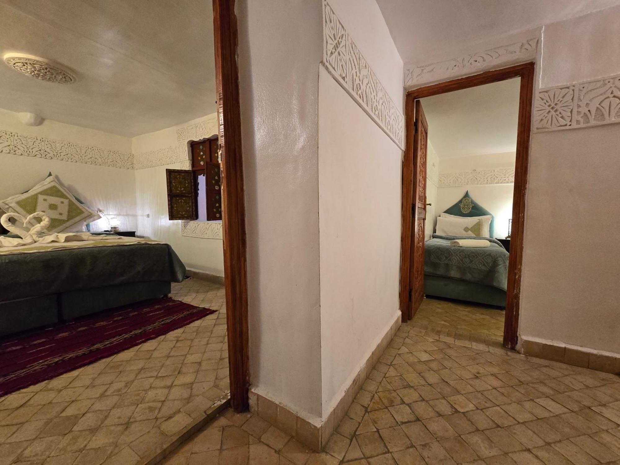 Bed and Breakfast Dar Khmissa Fès Exterior foto