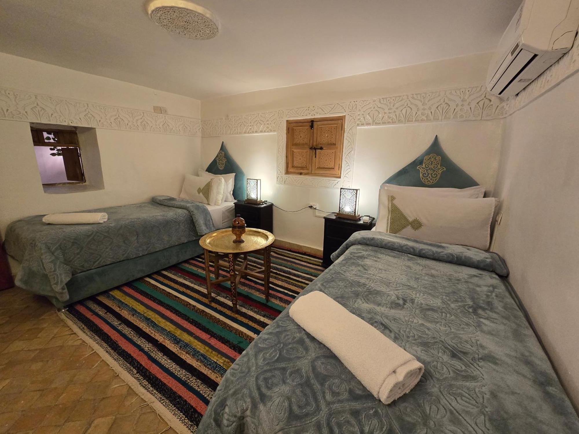 Bed and Breakfast Dar Khmissa Fès Exterior foto