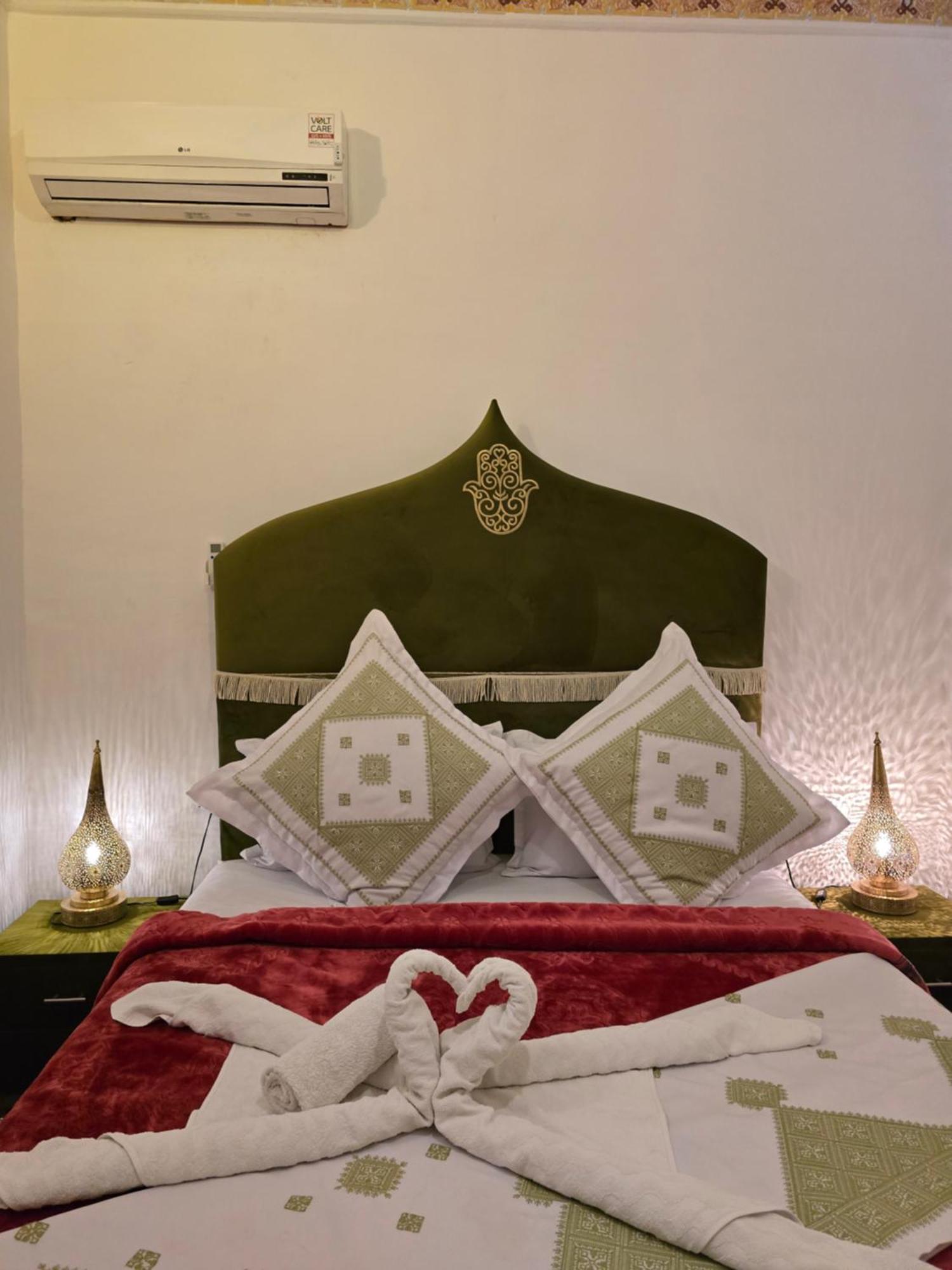 Bed and Breakfast Dar Khmissa Fès Exterior foto