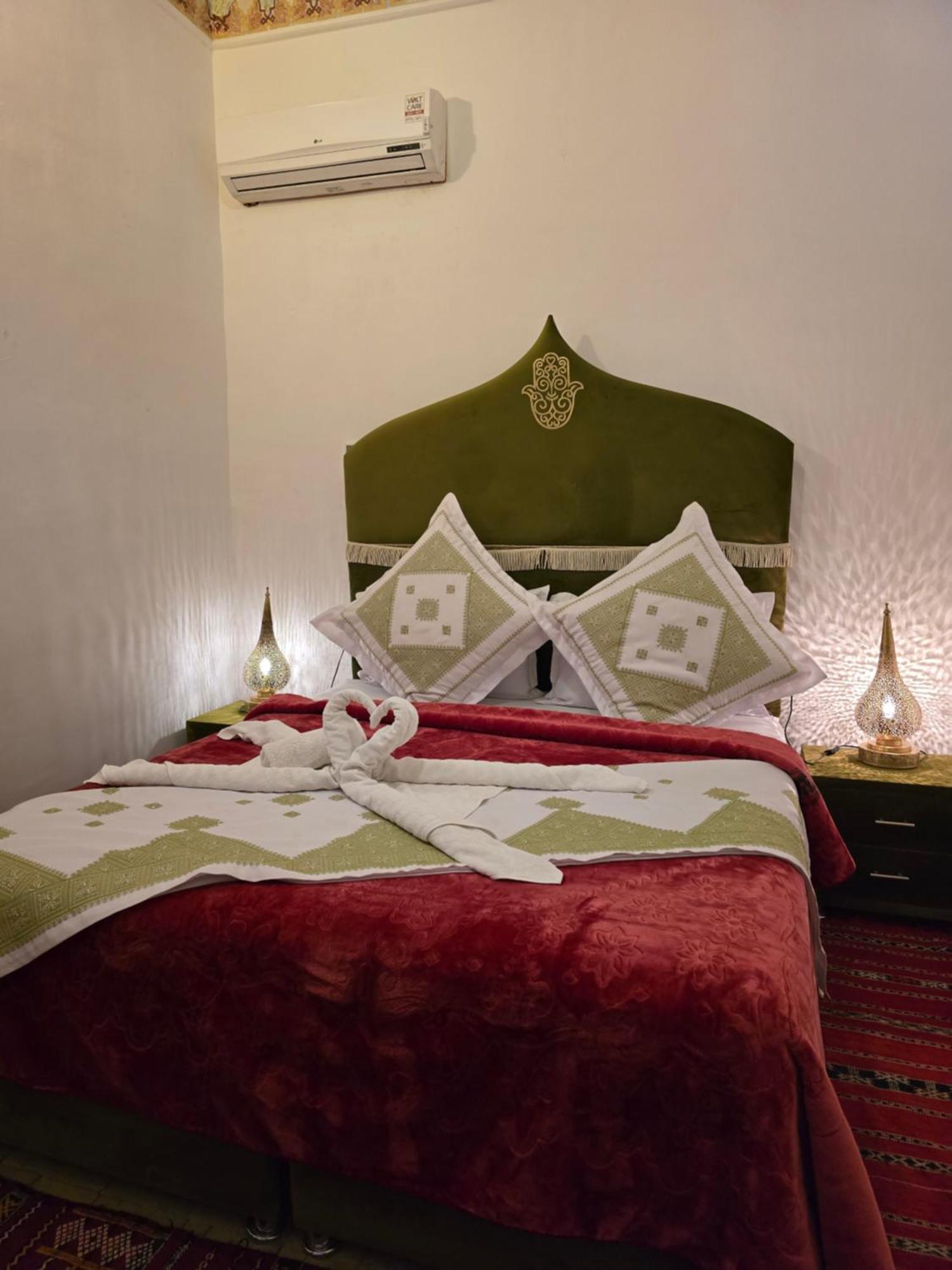 Bed and Breakfast Dar Khmissa Fès Exterior foto