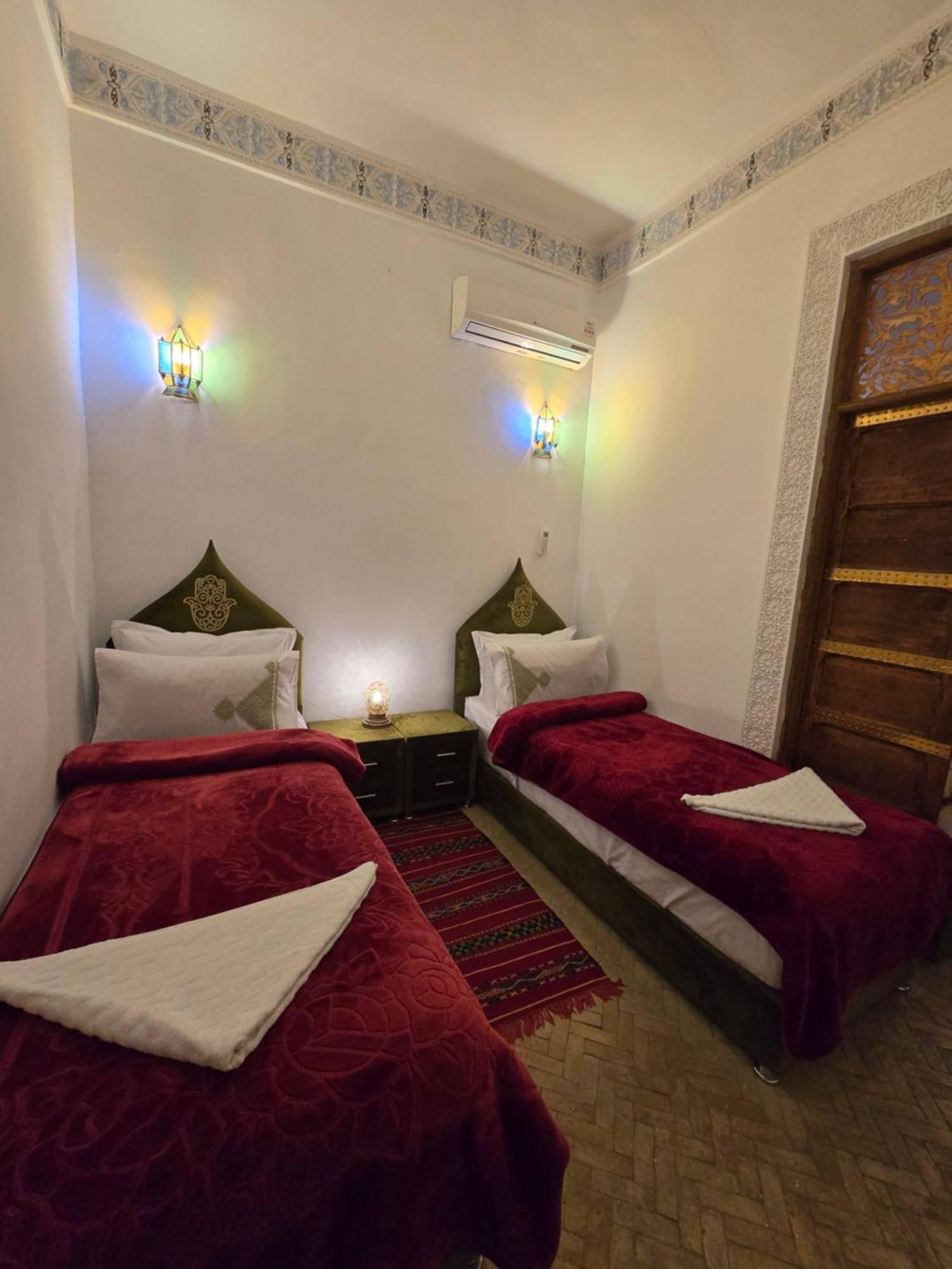 Bed and Breakfast Dar Khmissa Fès Exterior foto