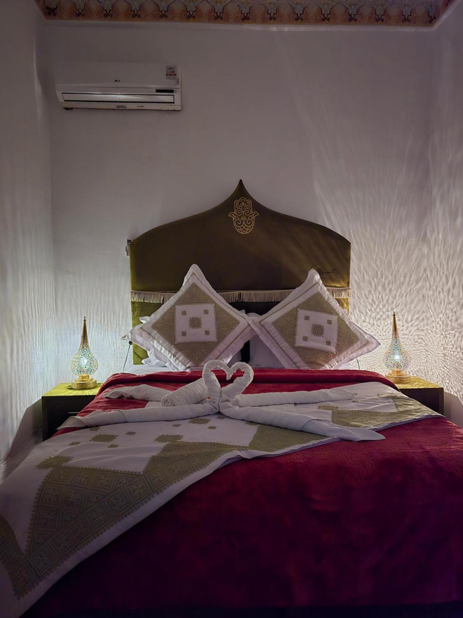 Bed and Breakfast Dar Khmissa Fès Exterior foto